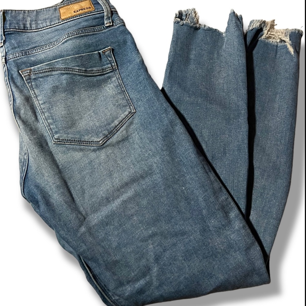 Express blue jeans